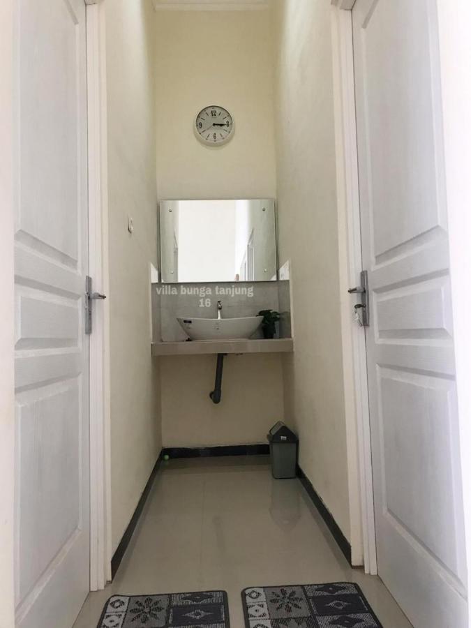 Villa Syariah Bunga Tanjung 16 Batu  Exterior foto